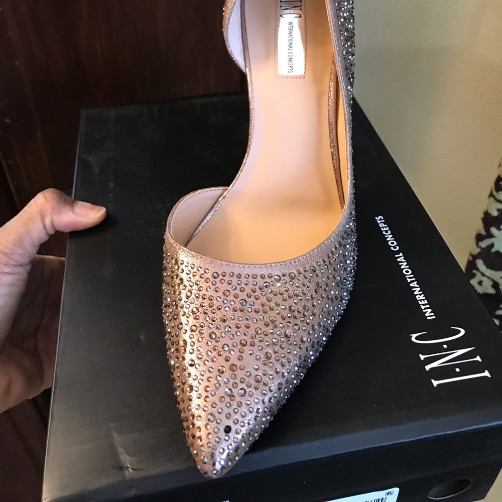Bronze inc heels